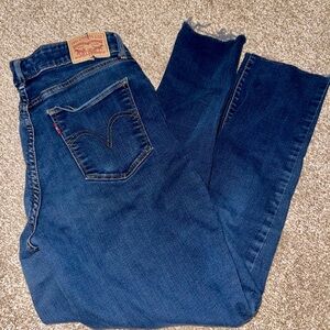 Levi's Dark Blue Classic Mid Rise Skinny Jeans with Frayed Bottoms Women 30 x 30